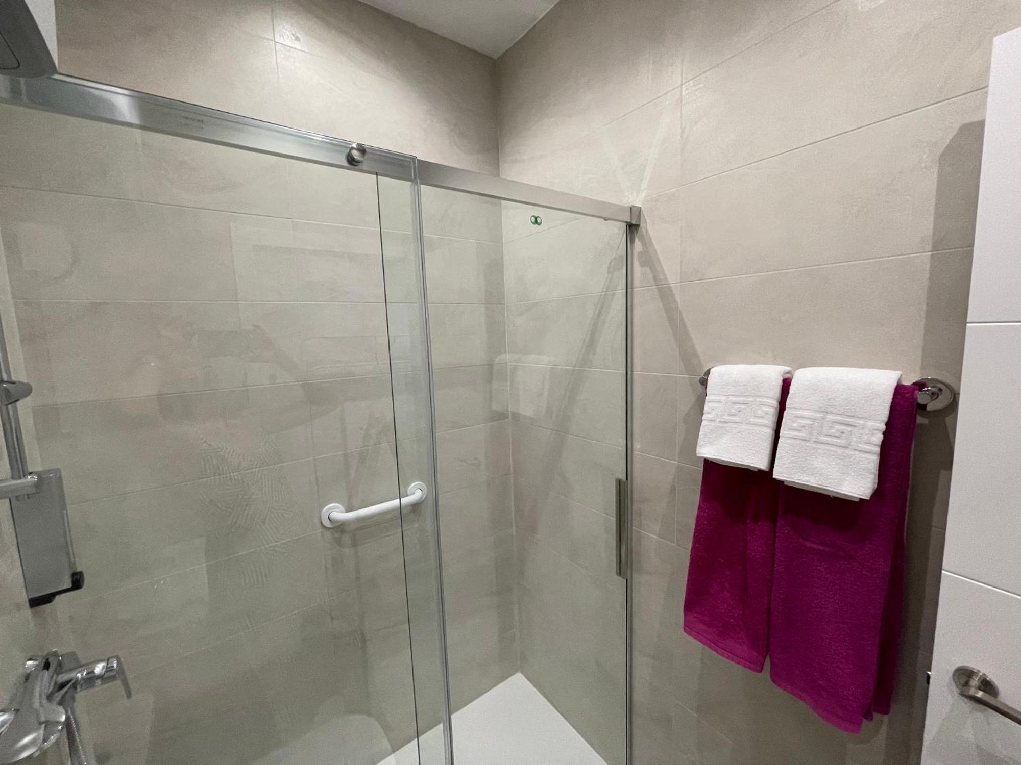 Estudios Nuevos Madrid Centro Zewnętrze zdjęcie